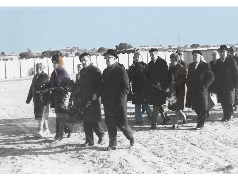 מסע הלוייה של ארטוסקי. דצמבר 1971, בית העלמין בחולון